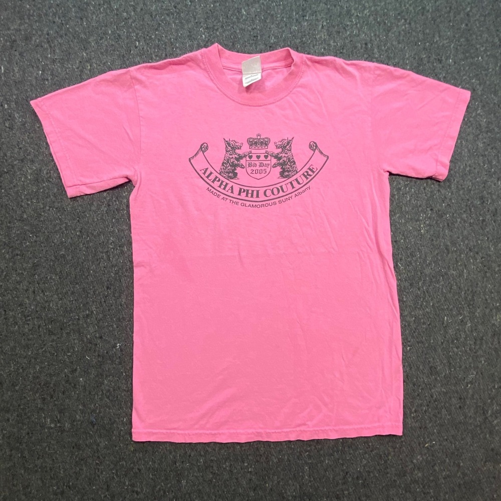 Gildan Y2K Women S Pink Alpha Phi Couture SUNY Albany 2005 Bid Day Graphic Shirt